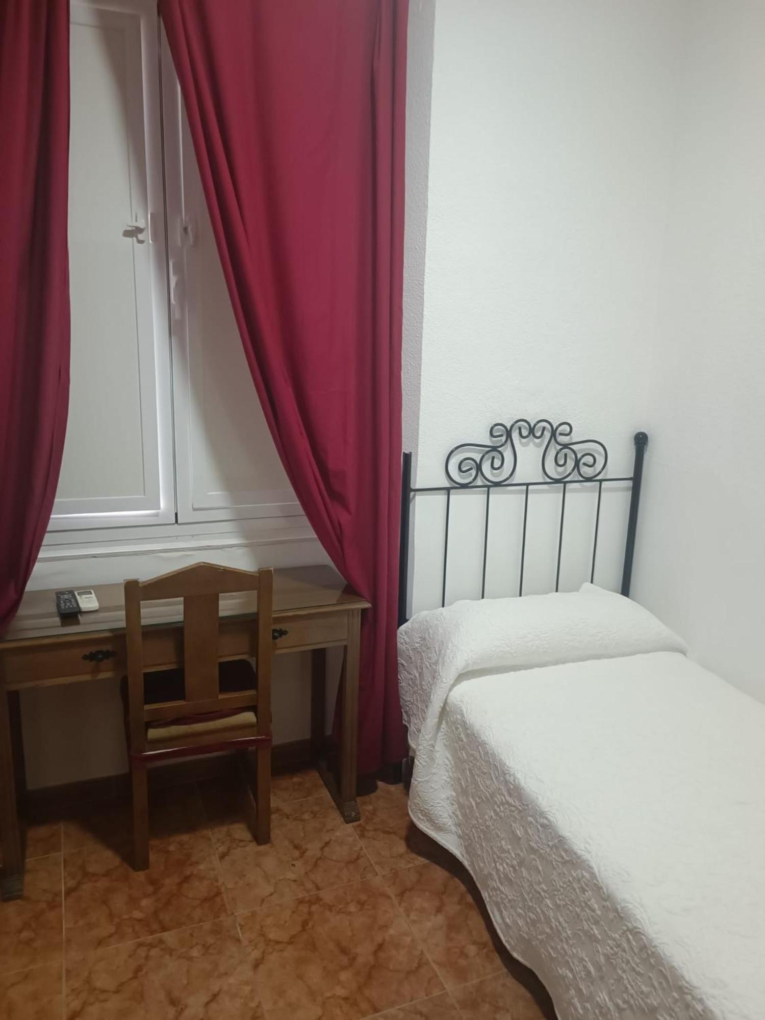 Rooms Los Montes غرناطة المظهر الخارجي الصورة