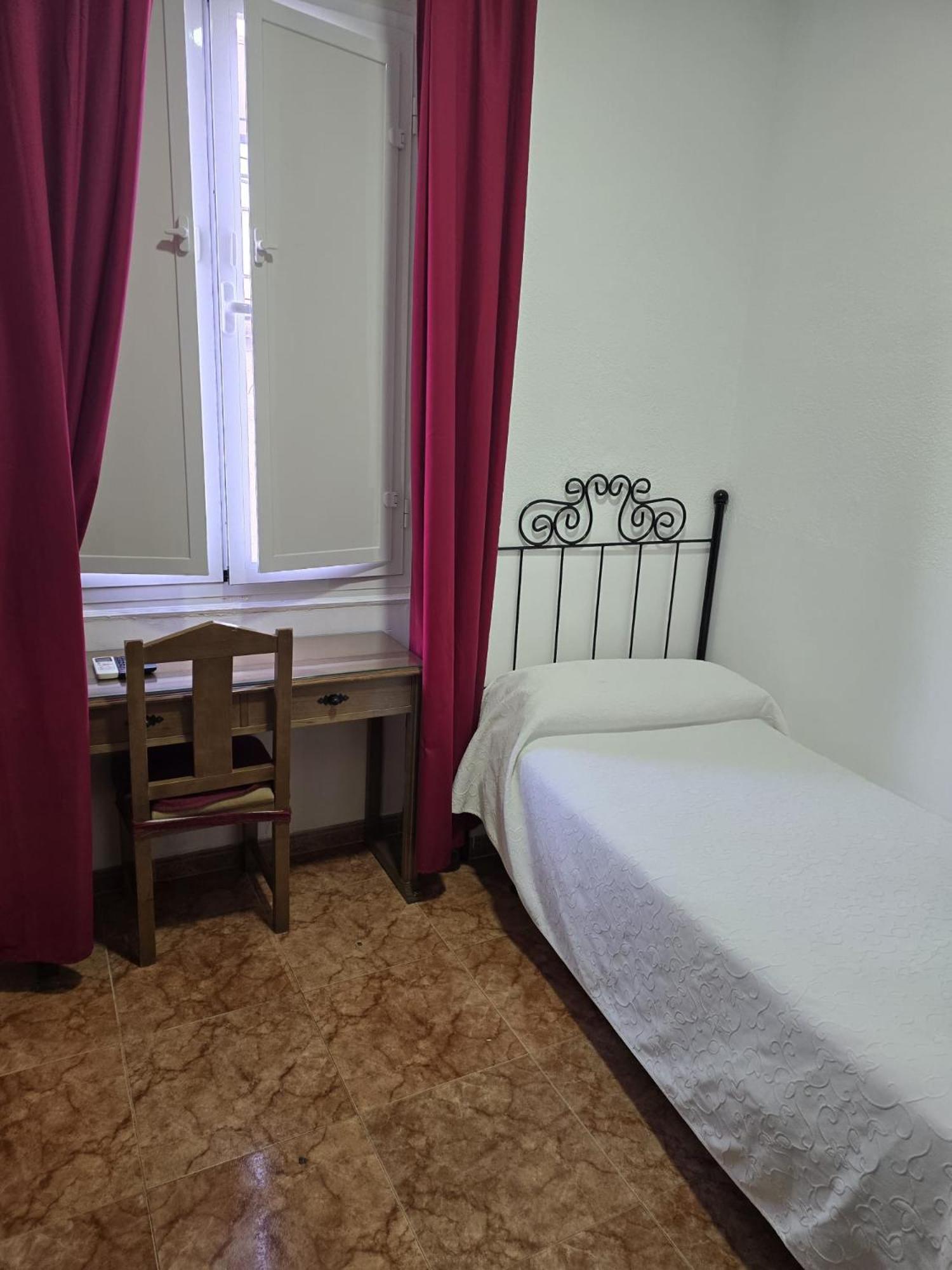 Rooms Los Montes غرناطة المظهر الخارجي الصورة